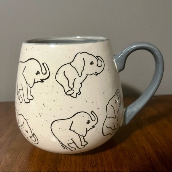 Elephants Mug by Meritage Pot Belly Grey Coffee 12 oz 4"H Stoneware Gray - Picture 3 of 7